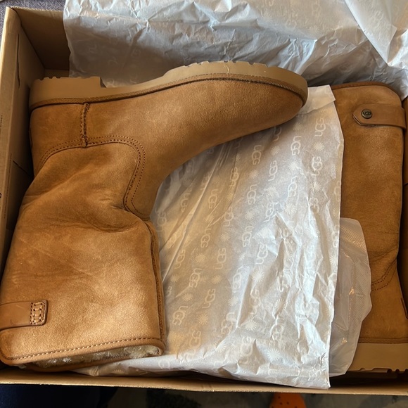UGG | Shoes | Womens 9 Romley Cuffable | Poshmark